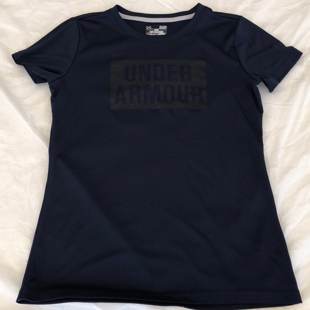 Under Armour T-shirt